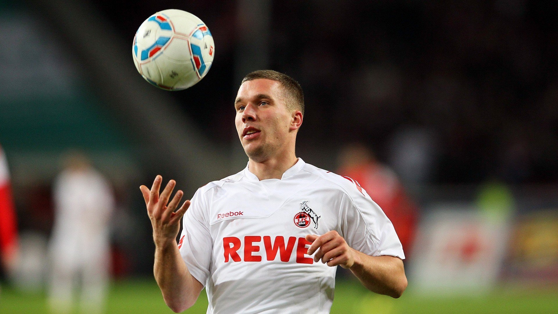 昂热前场火力不济，教练组寻找进攻火药，昂热对里尔聚胜顽球汇